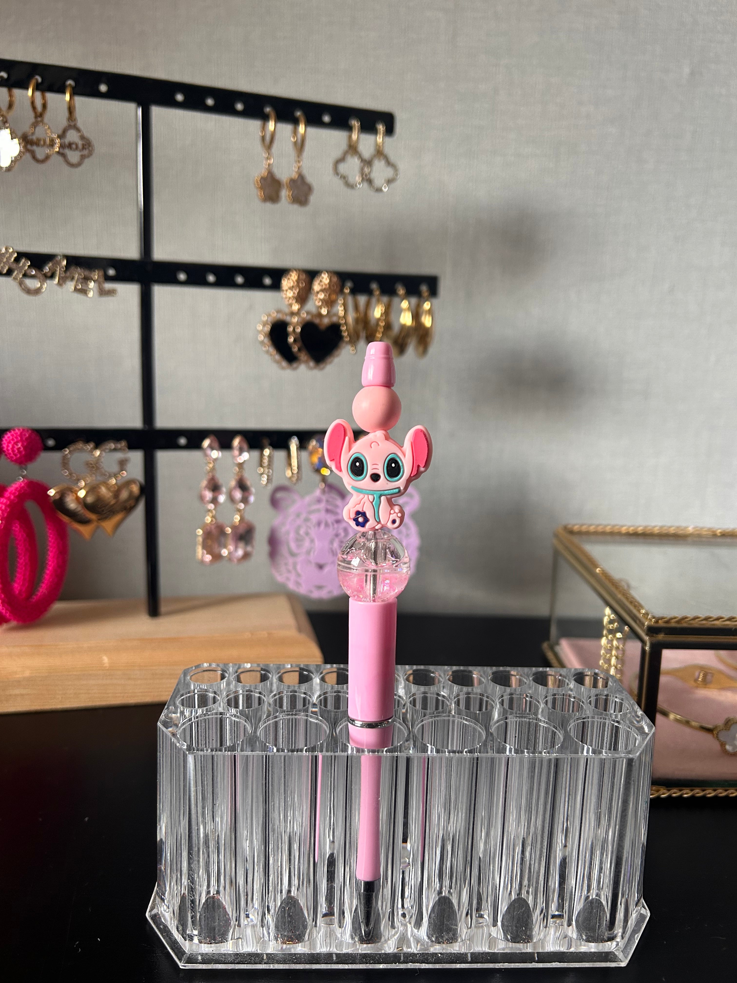 Diy: pen stitch pink