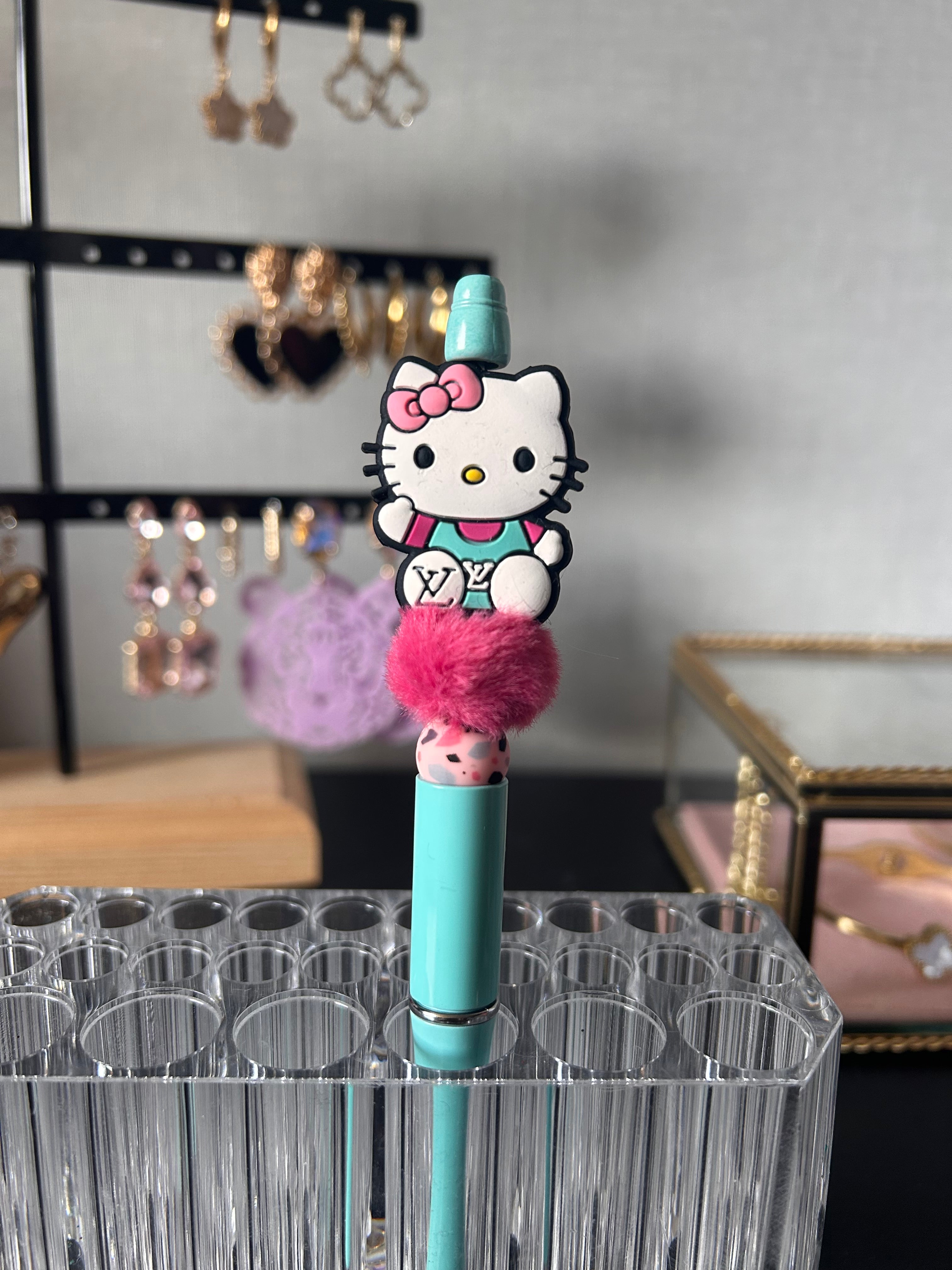 Diy: pen Hello kitty LV