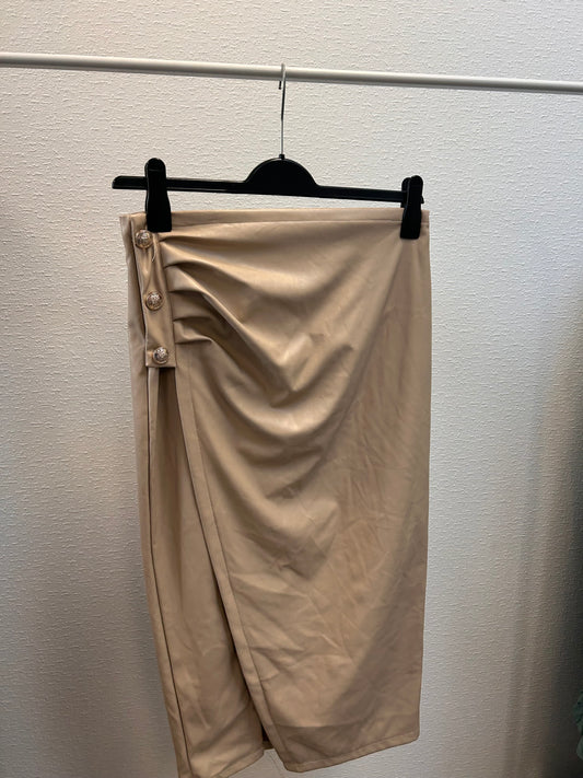 005-35 cherry koko leren rok maat m