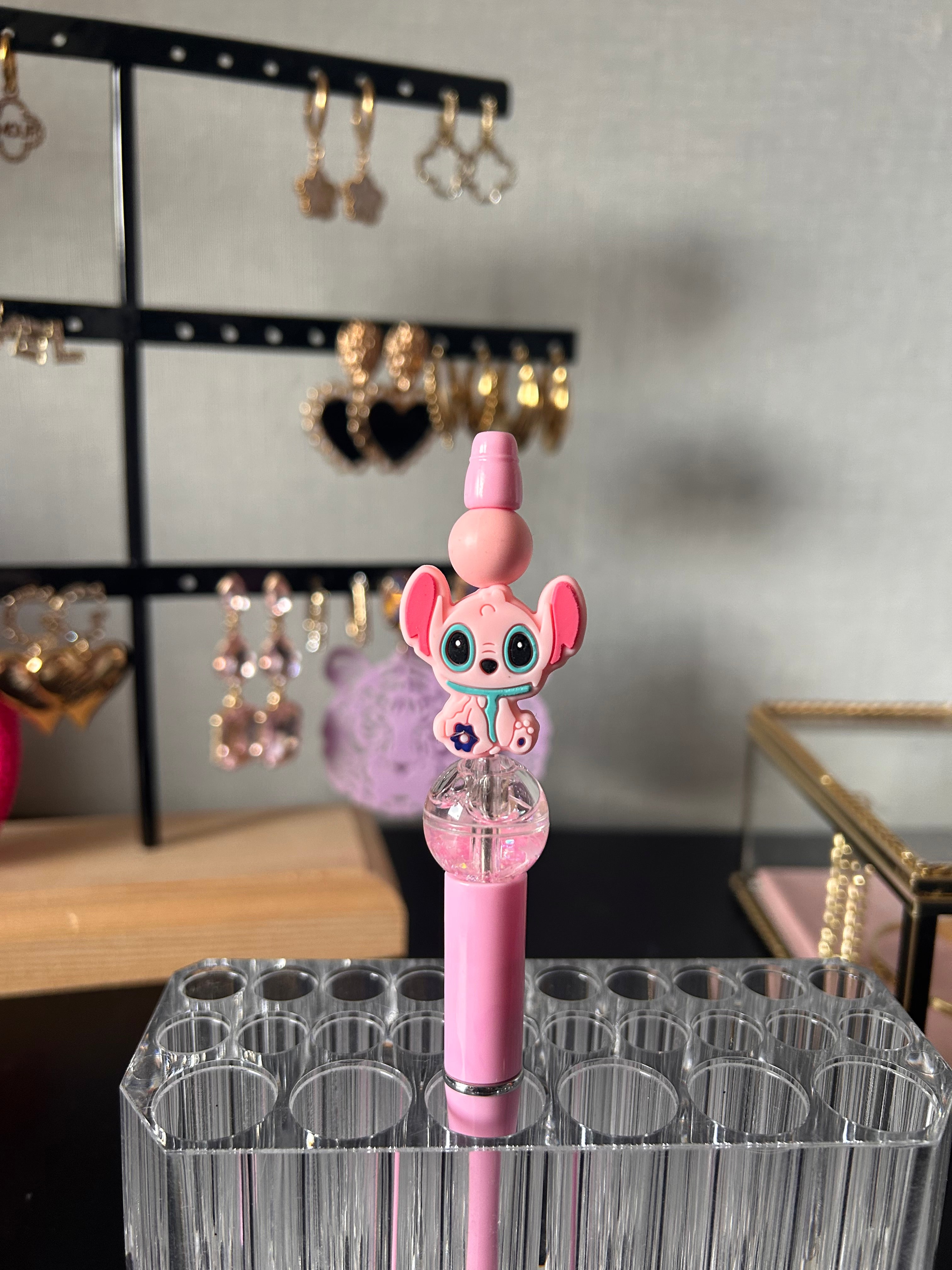 Diy: pen stitch pink